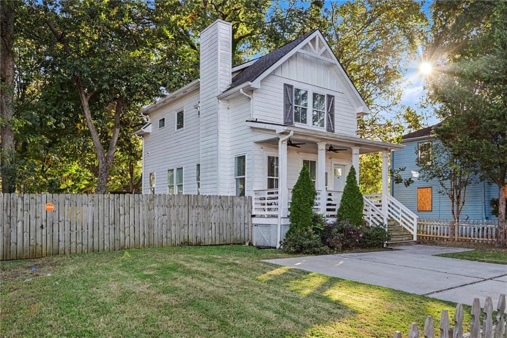 3 bedroom, 3 bathroom, 1,560 sq ft single family residence for sale at 1706 Morris Avenue, East Point, GA 30344 — photo 3