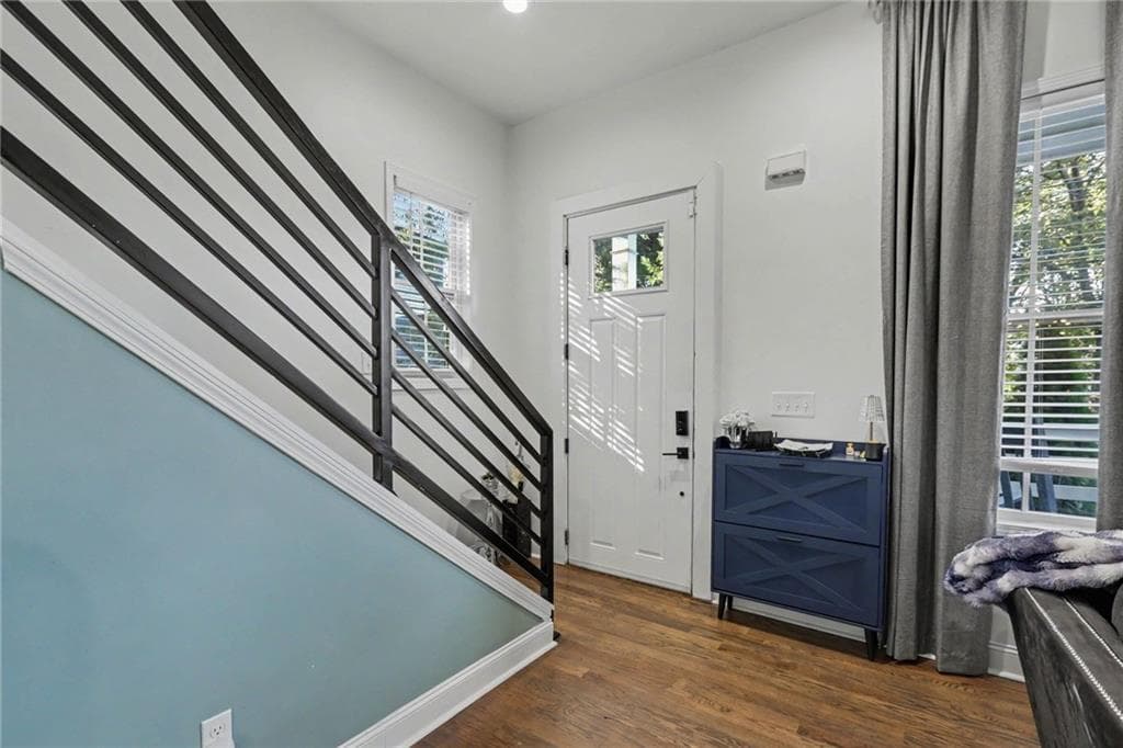 3 bedroom, 3 bathroom, 1,560 sq ft single family residence for sale at 1706 Morris Avenue, East Point, GA 30344 — photo 4