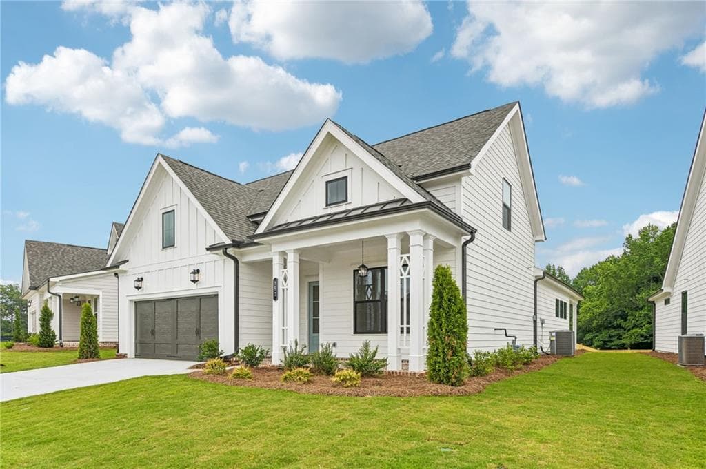 3 bedroom, 3 bathroom, 2,464 sq ft single family residence for sale at 81 High Point Drive, Hoschton, GA 30548 — photo 1 of 85