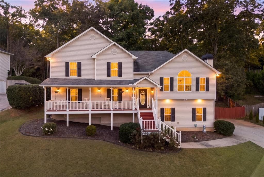 4 bedroom, 3 bathroom, 2,480 sq ft single family residence for sale at 250 Sable Trace Drive, Acworth, GA 30102 — photo 1 of 50