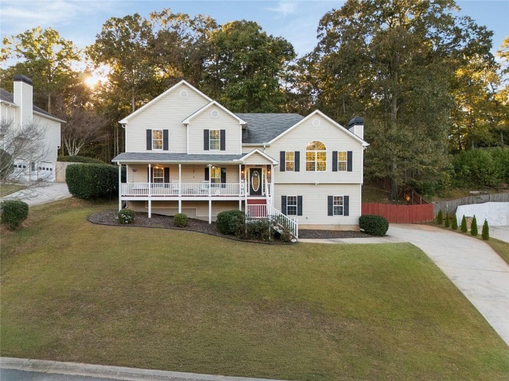 4 bedroom, 3 bathroom, 2,480 sq ft single family residence for sale at 250 Sable Trace Drive, Acworth, GA 30102 — photo 2