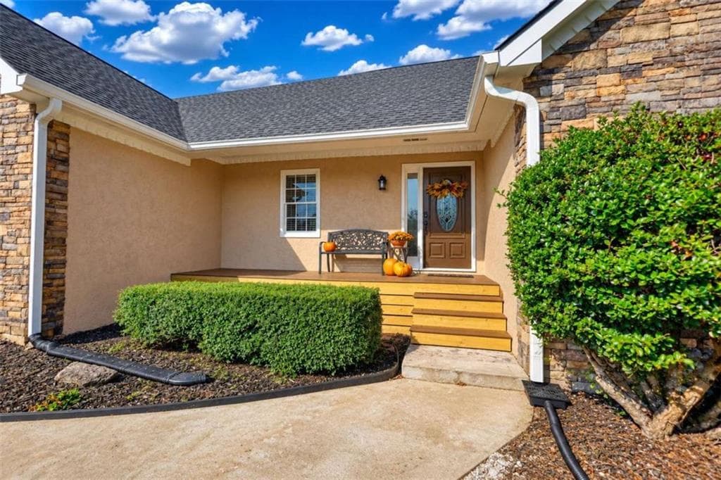 3 bedroom, 5 bathroom, 2,251 sq ft single family residence for sale at 2131 Highway 81, Oxford, GA 30054 — photo 6