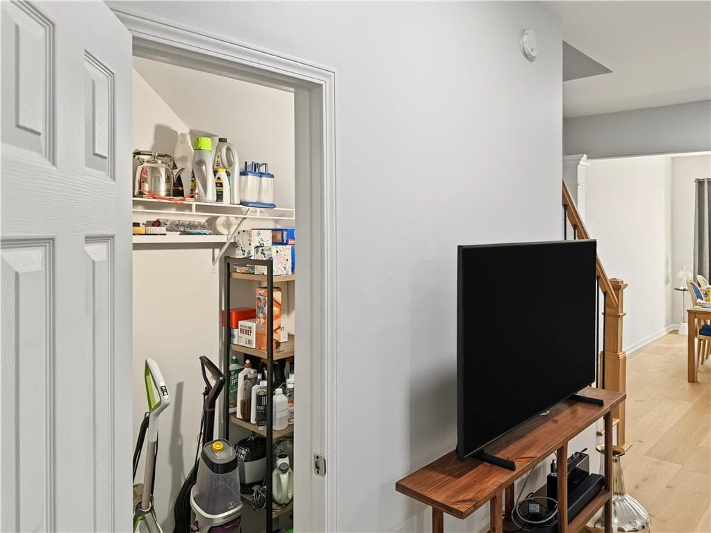 3 bedroom, 3 bathroom, 1,818 sq ft townhouse for rent at 3326 Marla Boulevard, Peachtree Corners, GA 30092 for $2,200 a month — photo 7