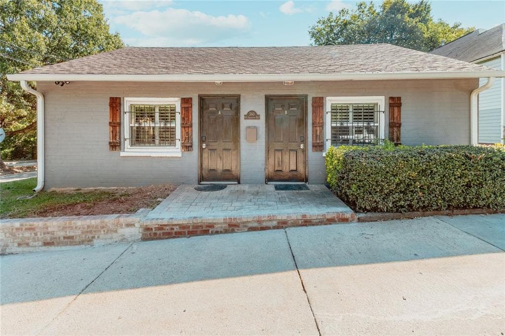 duplex for sale at 360 Ralph David Abernathy Boulevard, Atlanta, GA 30312