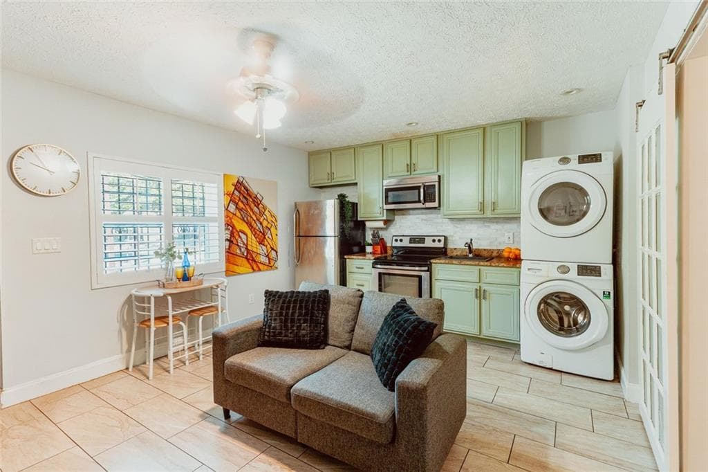 duplex for sale at 360 Ralph David Abernathy Boulevard, Atlanta, GA 30312 — photo 3
