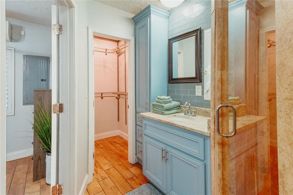 duplex for sale at 360 Ralph David Abernathy Boulevard, Atlanta, GA 30312 — photo 4