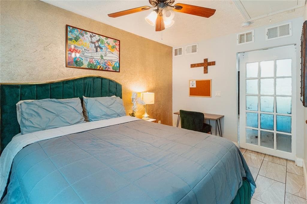 duplex for sale at 360 Ralph David Abernathy Boulevard, Atlanta, GA 30312 — photo 10