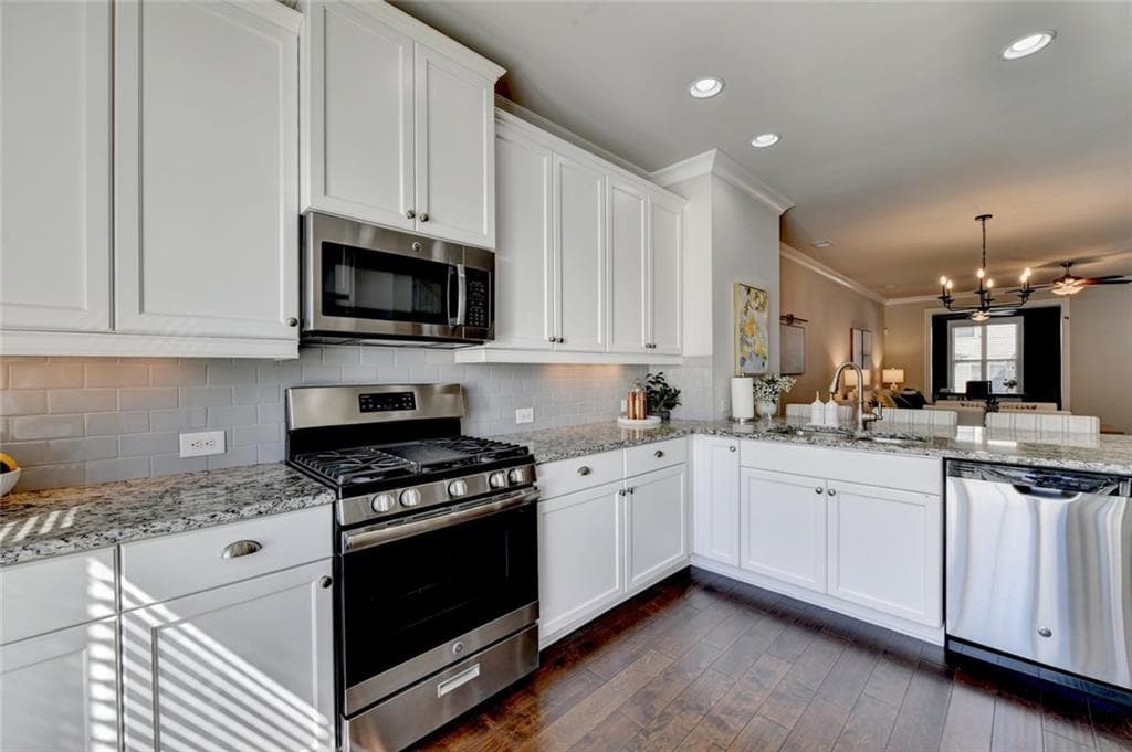 3 bedroom, 4 bathroom, 2,560 sq ft townhouse for sale at 3239 Hartford Mill Drive, Duluth, GA 30097 — photo 6