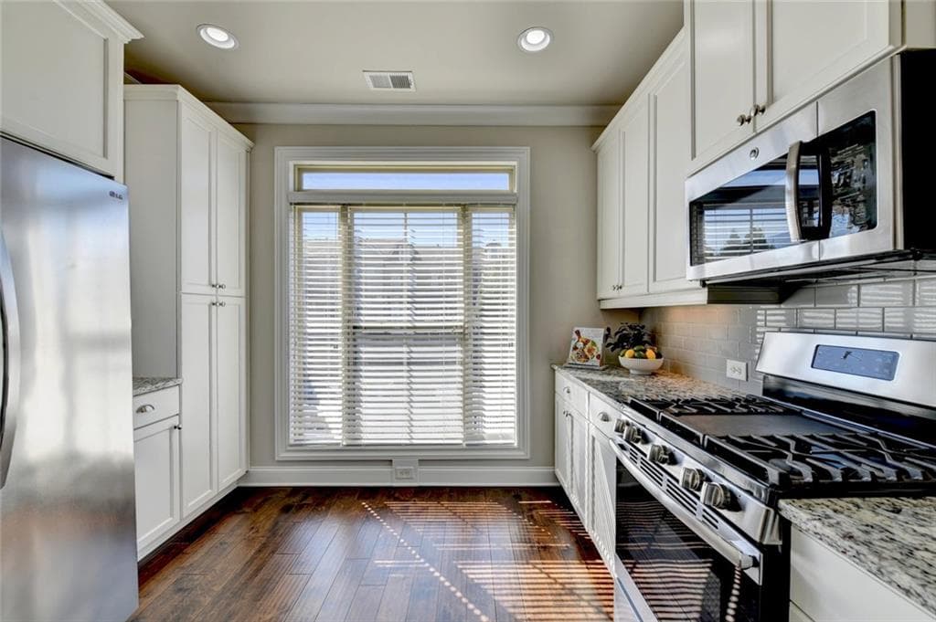3 bedroom, 4 bathroom, 2,560 sq ft townhouse for sale at 3239 Hartford Mill Drive, Duluth, GA 30097 — photo 8