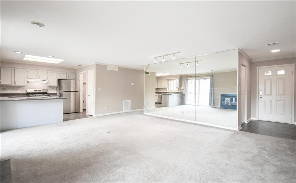 2 bedroom, 2 bathroom, 1,282 sq ft condominium for rent at 14 Muncy Court, Smyrna, GA 30080 for $1,600 a month — photo 5
