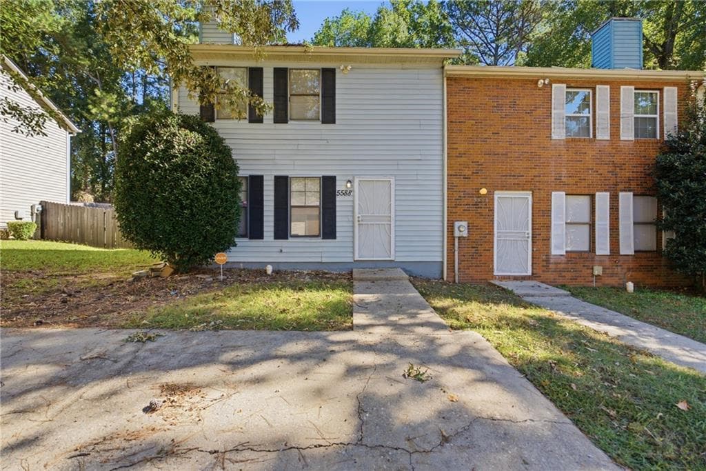 2 bedroom, 3 bathroom, 1,232 sq ft townhouse for sale at 5588 Windwood Road, Atlanta, GA 30349