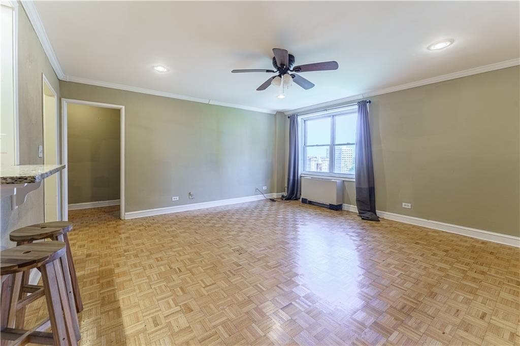 1 bedroom, 1 bathroom, 721 sq ft condominium for rent at 300 Peachtree Street 9E, Atlanta, GA 30308 for $2,000 a month — photo 1 of 20