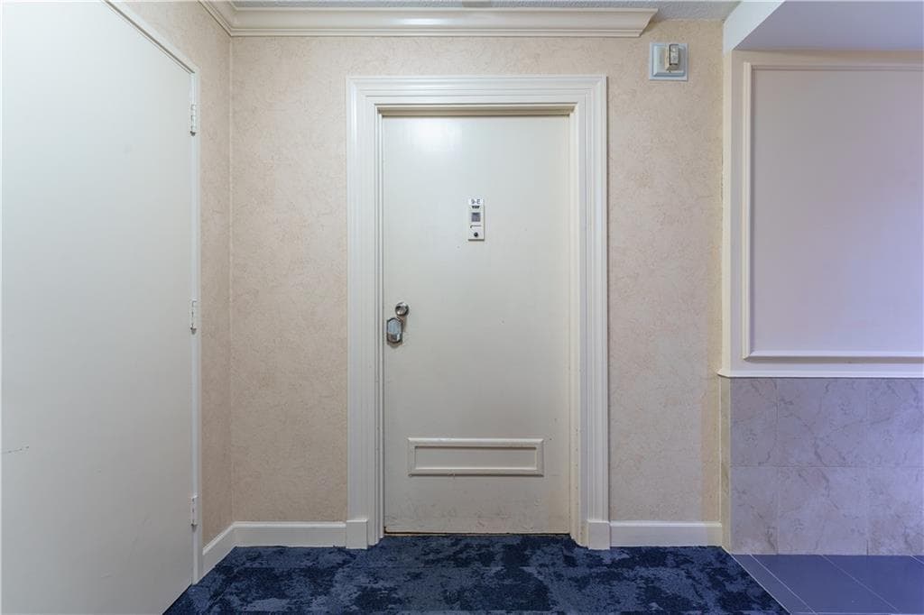 1 bedroom, 1 bathroom, 721 sq ft condominium for rent at 300 Peachtree Street 9E, Atlanta, GA 30308 for $2,000 a month — photo 4