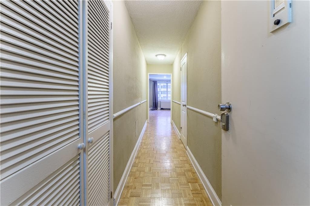 1 bedroom, 1 bathroom, 721 sq ft condominium for rent at 300 Peachtree Street 9E, Atlanta, GA 30308 for $2,000 a month — photo 5