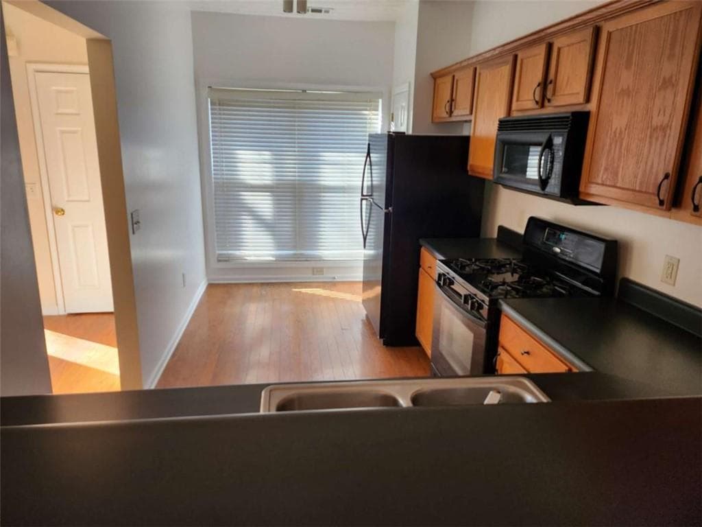 3 bedroom, 3 bathroom, 1,464 sq ft townhouse for rent at 3874 Austin Park Lane, Decatur, GA 30032 for $1,800 a month — photo 3