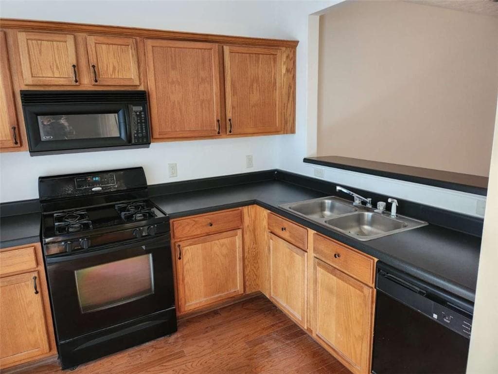 3 bedroom, 3 bathroom, 1,464 sq ft townhouse for rent at 3874 Austin Park Lane, Decatur, GA 30032 for $1,800 a month — photo 4