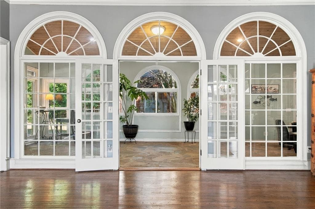5 bedroom, 5 bathroom, 4,795 sq ft single family residence for sale at 1516 Dunwoody Club Crossing, Dunwoody, GA 30338 — photo 8