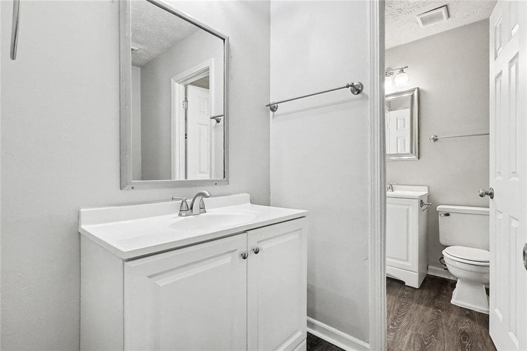 3 bedroom, 2 bathroom, 1,128 sq ft single family residence for sale at 694 Waterview Drive, Riverdale, GA 30274 — photo 10