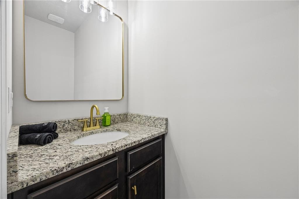 4 bedroom, 3 bathroom, 2,800 sq ft single family residence for sale at 3980 Deer Run Drive, Cumming, GA 30028 — photo 5