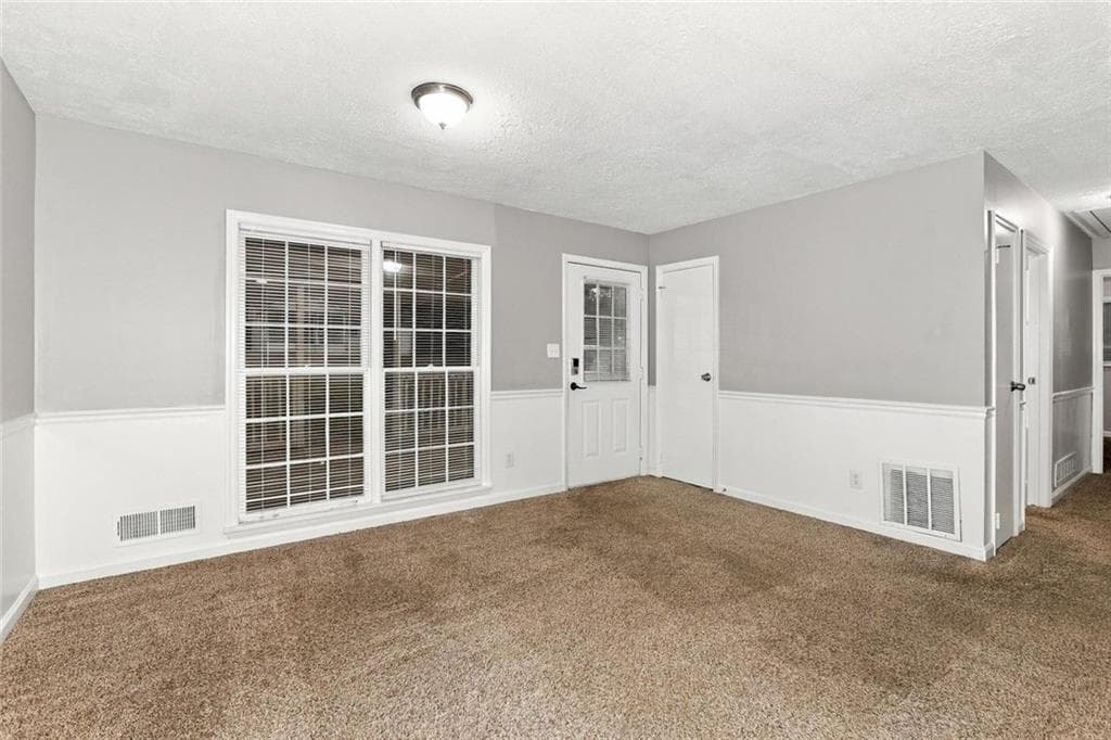 3 bedroom, 2 bathroom, 1,656 sq ft single family residence for sale at 248 Essex Drive, Jonesboro, GA 30238 — photo 6