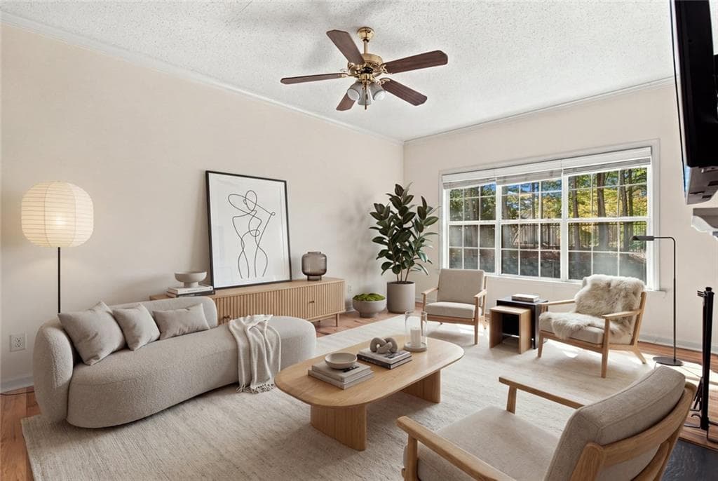 2 bedroom, 3 bathroom, 1,620 sq ft condominium for sale at 107 Vinings Forest Circle, Smyrna, GA 30080 — photo 4
