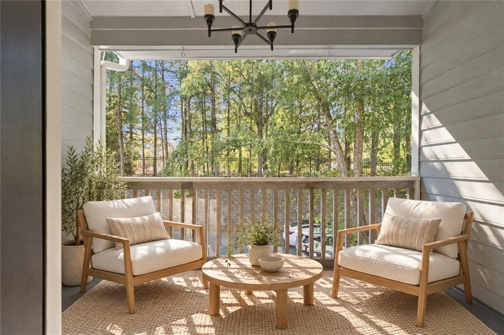 2 bedroom, 3 bathroom, 1,620 sq ft condominium for sale at 107 Vinings Forest Circle, Smyrna, GA 30080 — photo 10