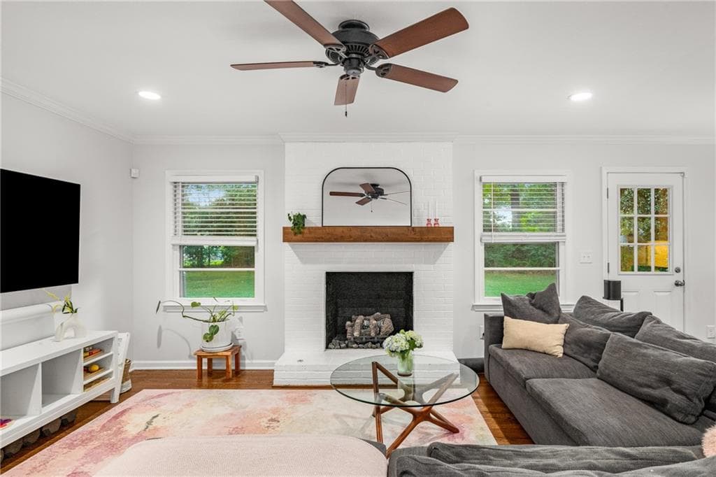 4 bedroom, 2 bathroom, 2,050 sq ft single family residence for sale at 3953 Franks Court, Tucker, GA 30084 — photo 7