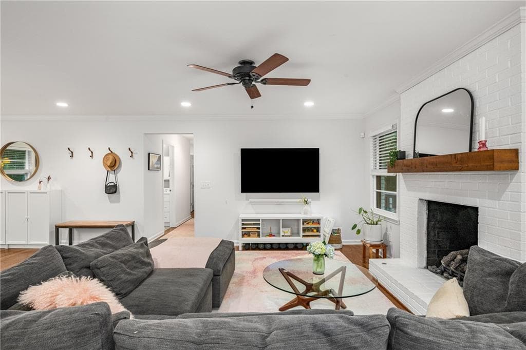 4 bedroom, 2 bathroom, 2,050 sq ft single family residence for sale at 3953 Franks Court, Tucker, GA 30084 — photo 8