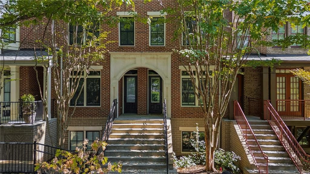 2 bedroom, 3 bathroom, 1,390 sq ft townhouse for rent at 4648 Magnolia Commons, Dunwoody, GA 30338 for $3,100 a month — photo 1 of 37