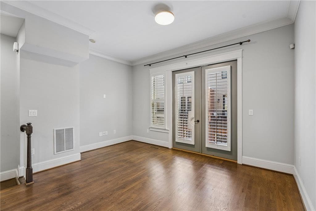 2 bedroom, 3 bathroom, 1,390 sq ft townhouse for rent at 4648 Magnolia Commons, Dunwoody, GA 30338 for $3,100 a month — photo 4