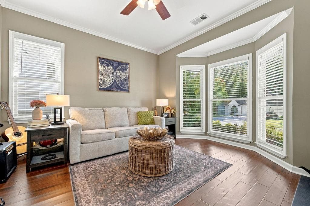 3 bedroom, 2 bathroom, 2,311 sq ft single family residence under contract at 1028 Legacy Walk, Woodstock, GA 30189 — photo 7