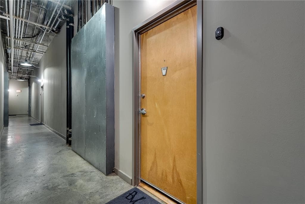 1 bedroom, 2 bathroom, 1,230 sq ft condominium for rent at 3235 Roswell Road 709, Atlanta, GA 30305 for $3,500 a month — photo 3