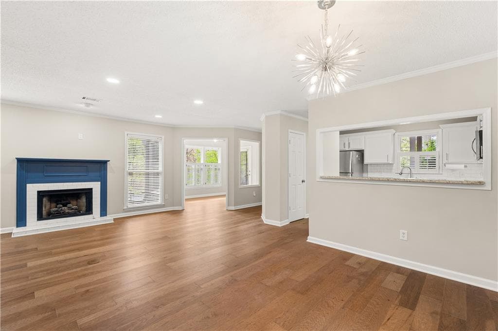 2 bedroom, 2 bathroom, 1,333 sq ft condominium for rent at 1100 Camden Court, Sandy Springs, GA 30327 for $2,500 a month — photo 3