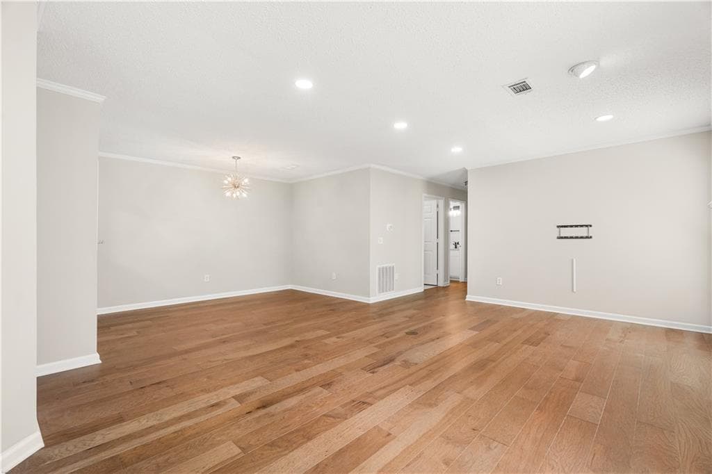 2 bedroom, 2 bathroom, 1,333 sq ft condominium for rent at 1100 Camden Court, Sandy Springs, GA 30327 for $2,500 a month — photo 5
