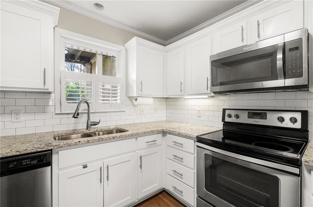 2 bedroom, 2 bathroom, 1,333 sq ft condominium for rent at 1100 Camden Court, Sandy Springs, GA 30327 for $2,500 a month — photo 7