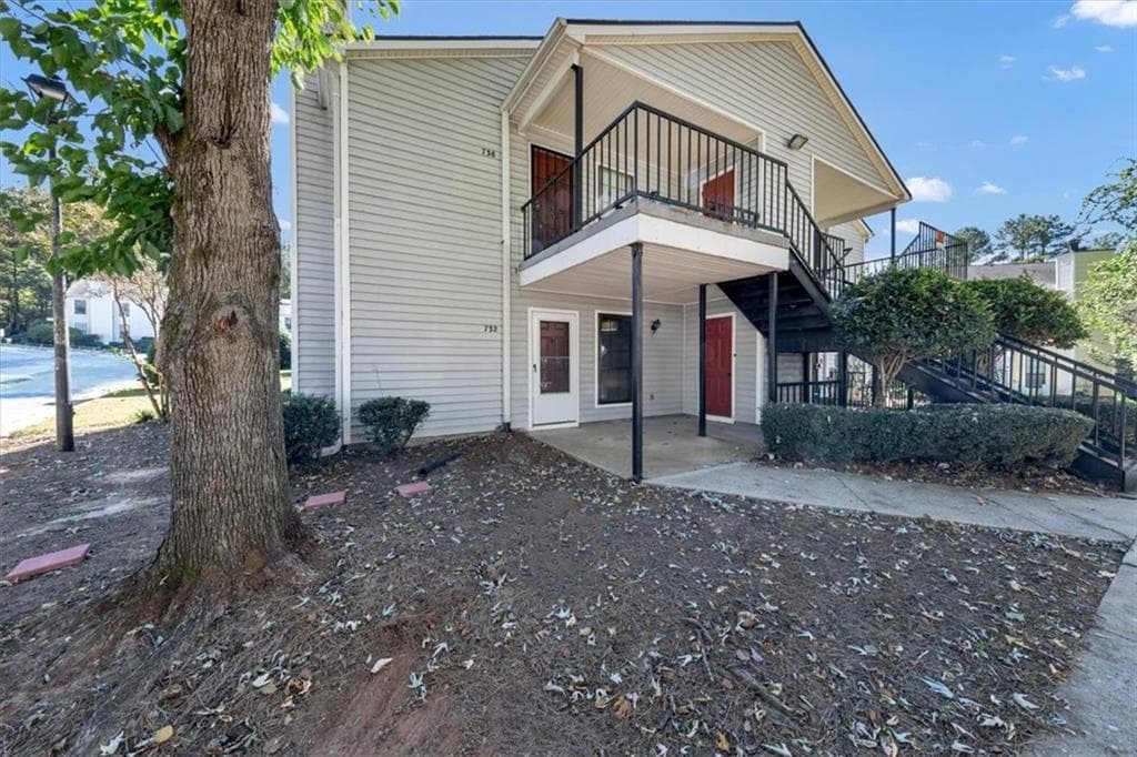 2 bedroom, 2 bathroom, 912 sq ft condominium for sale at 732 Windchase Lane, Stone Mountain, GA 30083 — photo 3