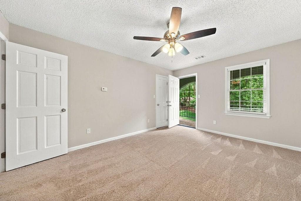 3 bedroom, 3 bathroom, 1,900 sq ft single family residence for sale at 211 Pioneer Trail, Marietta, GA 30068 — photo 8