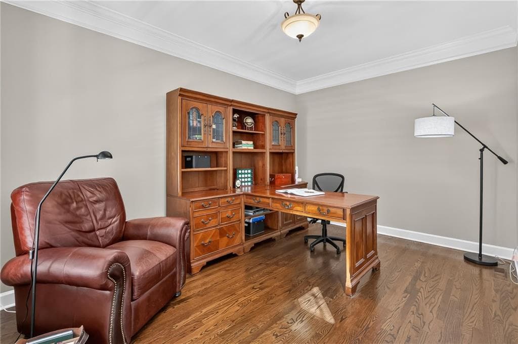 6 bedroom, 5 bathroom, 4,107 sq ft single family residence for sale at 3351 Keenland Road, Marietta, GA 30062 — photo 10