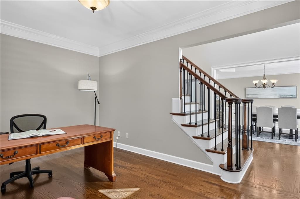 6 bedroom, 5 bathroom, 4,107 sq ft single family residence for sale at 3351 Keenland Road, Marietta, GA 30062 — photo 9