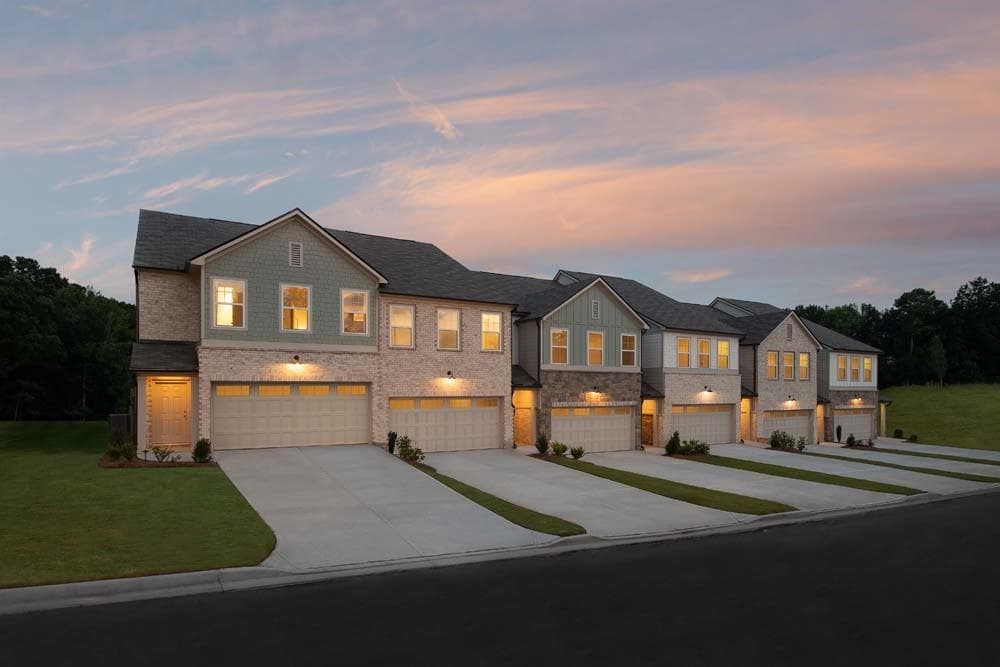 3 bedroom, 3 bathroom, 1,801 sq ft townhouse for sale at 288 Kinship Drive, Mableton, GA 30126 — photo 1 of 30