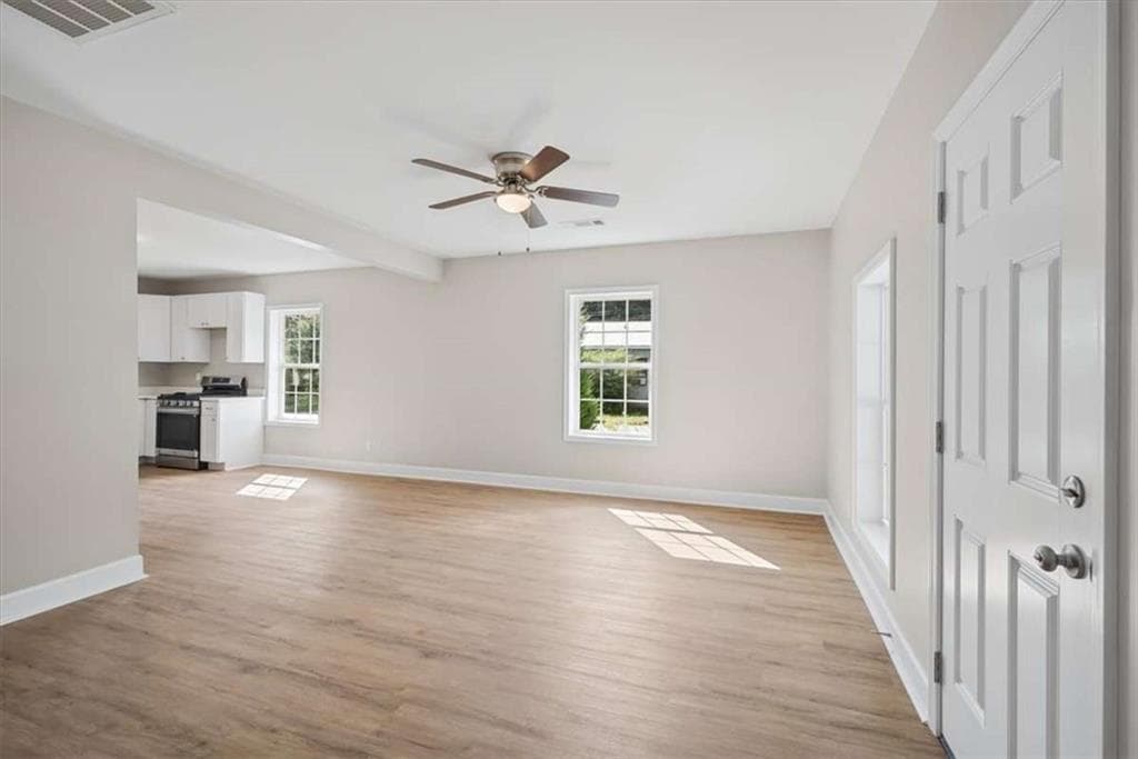 2 bedroom, 2 bathroom, 1,023 sq ft single family residence for sale at 6 E 3rd Street, Aragon, GA 30104 — photo 7