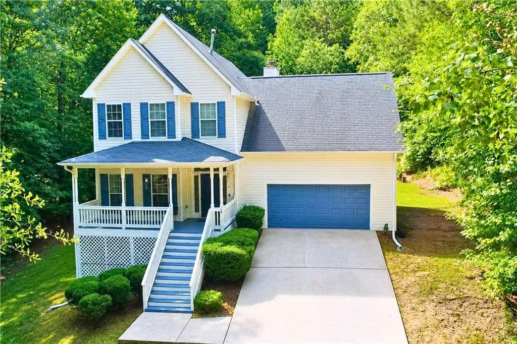 3 bedroom, 3 bathroom, 2,519 sq ft single family residence for sale at 129 Avalon Drive, Mcdonough, GA 30252 — photo 1 of 40