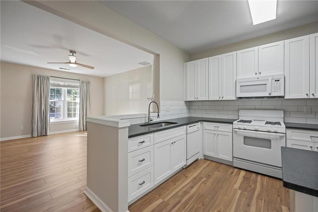 2 bedroom, 3 bathroom, 1,240 sq ft townhouse for sale at 1942 Stancrest Trace, Kennesaw, GA 30152 — photo 8