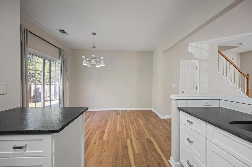 2 bedroom, 3 bathroom, 1,240 sq ft townhouse for sale at 1942 Stancrest Trace, Kennesaw, GA 30152 — photo 10