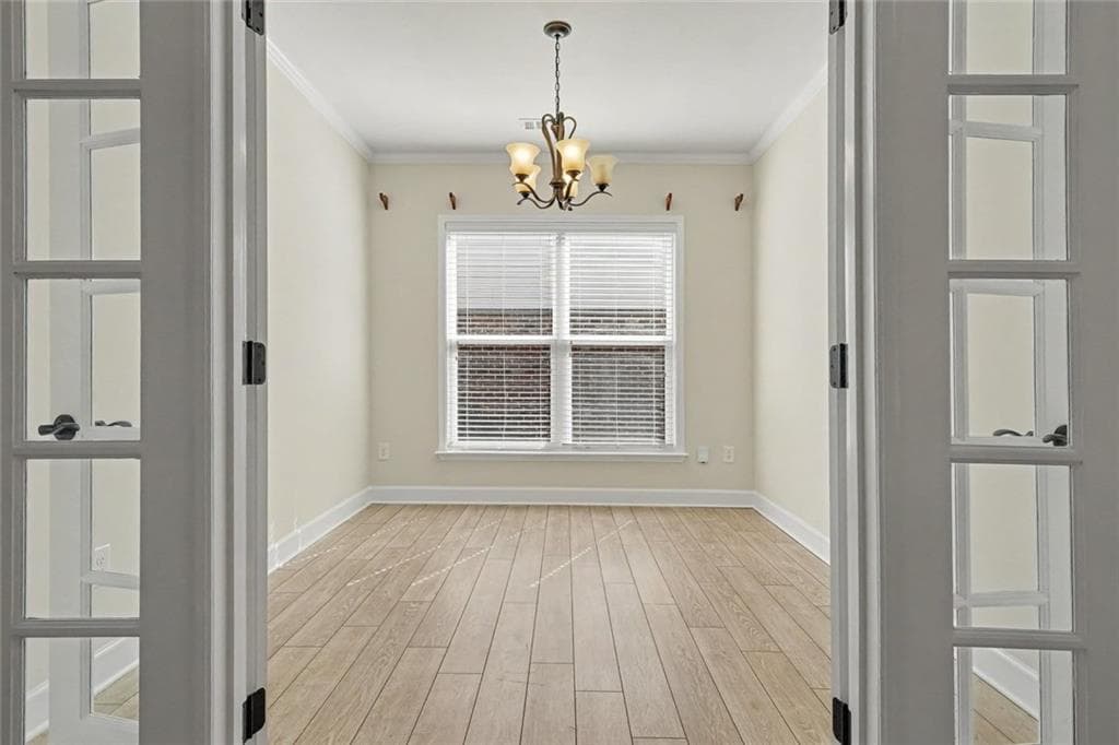 3 bedroom, 2 bathroom, 2,049 sq ft single family residence for sale at 2965 Thistle Trail, Suwanee, GA 30024 — photo 7