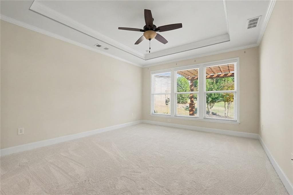 3 bedroom, 2 bathroom, 2,049 sq ft single family residence for sale at 2965 Thistle Trail, Suwanee, GA 30024 — photo 9