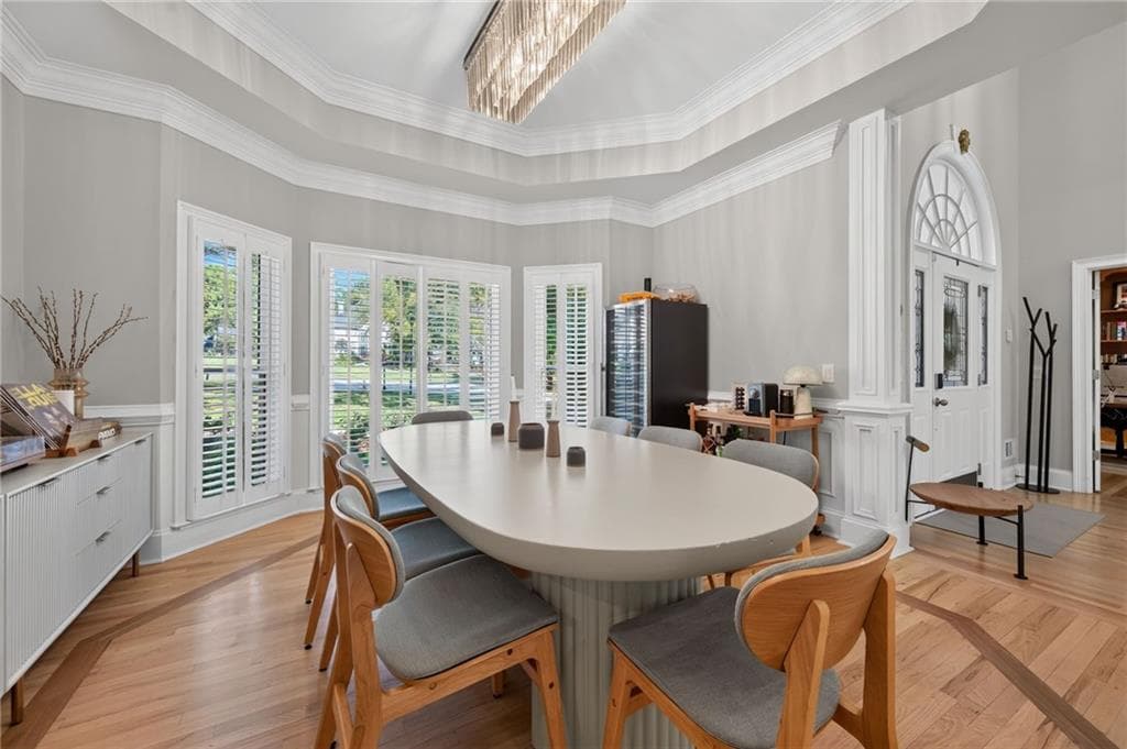 7 bedroom, 7 bathroom, 7,030 sq ft single family residence for sale at 125 W Meadows Court, Johns Creek, GA 30005 — photo 8