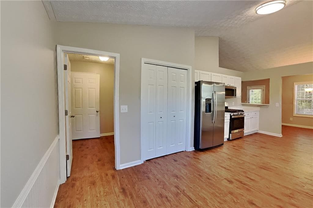 3 bedroom, 2 bathroom, 1,680 sq ft single family residence for rent at 129 Northcrest Way, Powder Springs, GA 30127 for $1,975 a month — photo 4