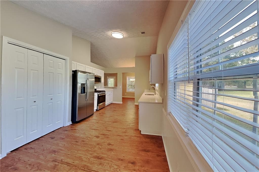 3 bedroom, 2 bathroom, 1,680 sq ft single family residence for rent at 129 Northcrest Way, Powder Springs, GA 30127 for $1,975 a month — photo 5