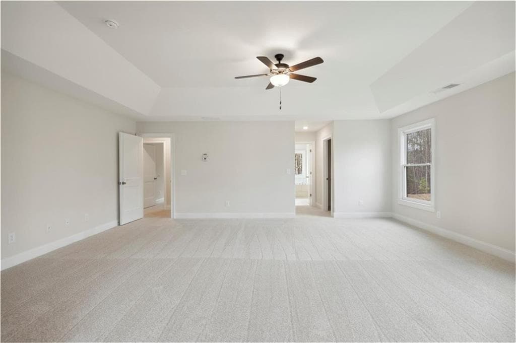 5 bedroom, 3 bathroom, 2,800 sq ft single family residence for sale at 5807 Creek Indian Drive, Sugar Hill, GA 30518 — photo 9